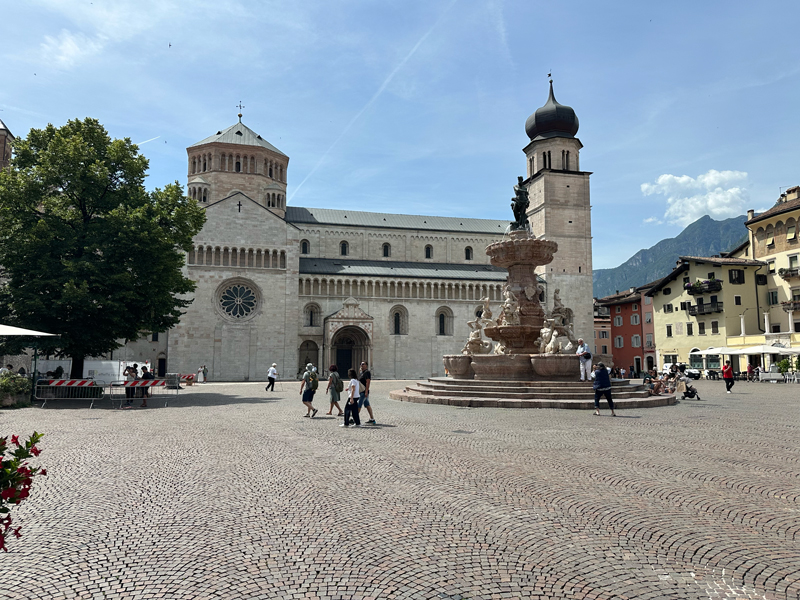 Piazza Duomo en de Fontana del Nettuno
